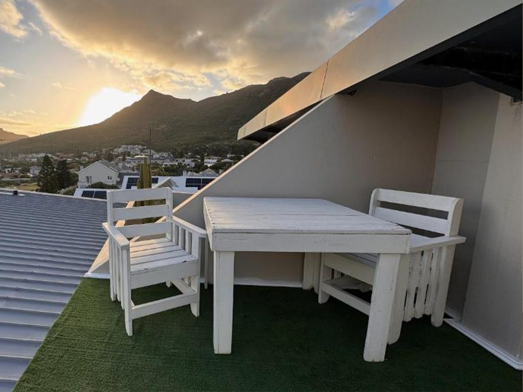 Top veranda seating